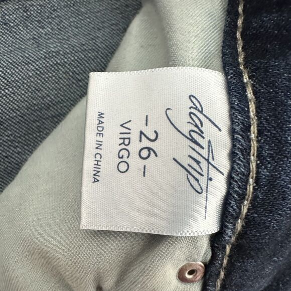 DayTrip Jeans Women 26 Blue Virgo Crop Straight Casual Midrise Relaxed Stretch - Picture 8 of 14